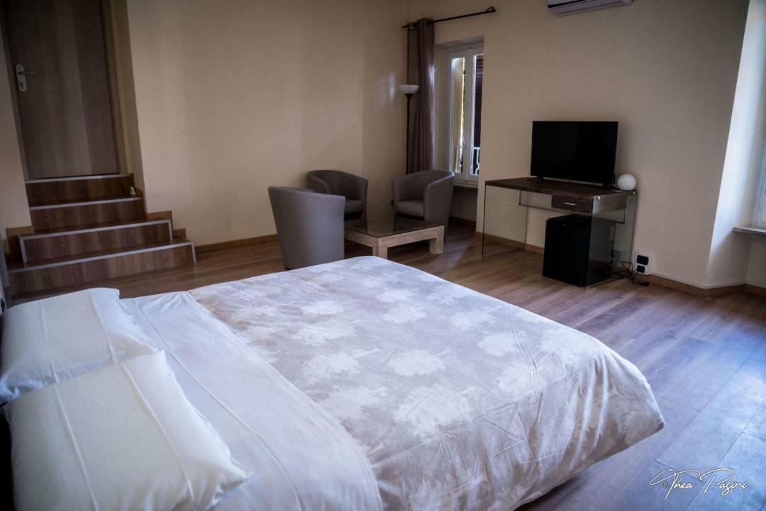Hotel Lonatino Lonato Eksteriør bilde